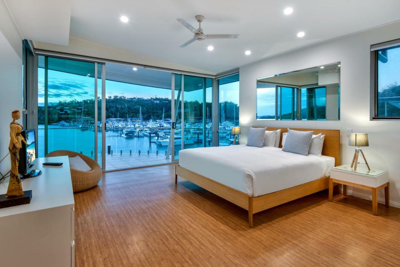 Pavillions Penthouse 25 - Luxury Waterfront Apartment With Private Roof Top Pool And Buggy ハミルトン・アイランド エクステリア 写真