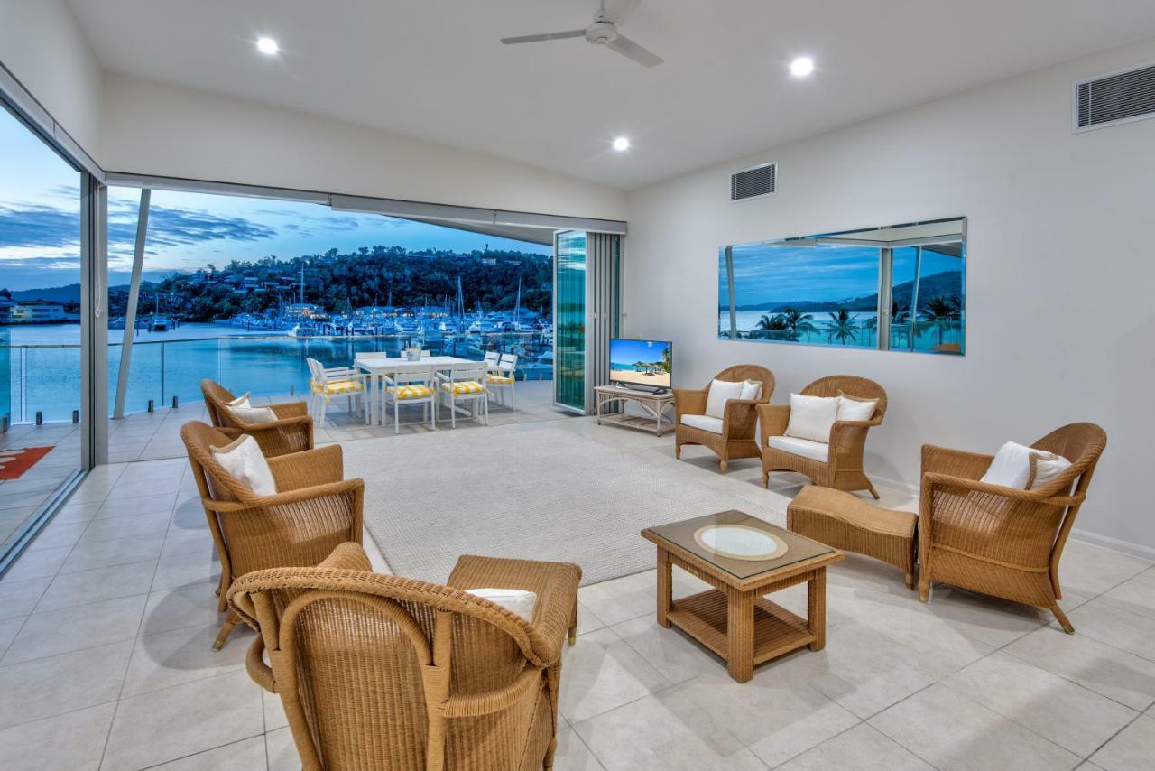 Pavillions Penthouse 25 - Luxury Waterfront Apartment With Private Roof Top Pool And Buggy ハミルトン・アイランド エクステリア 写真