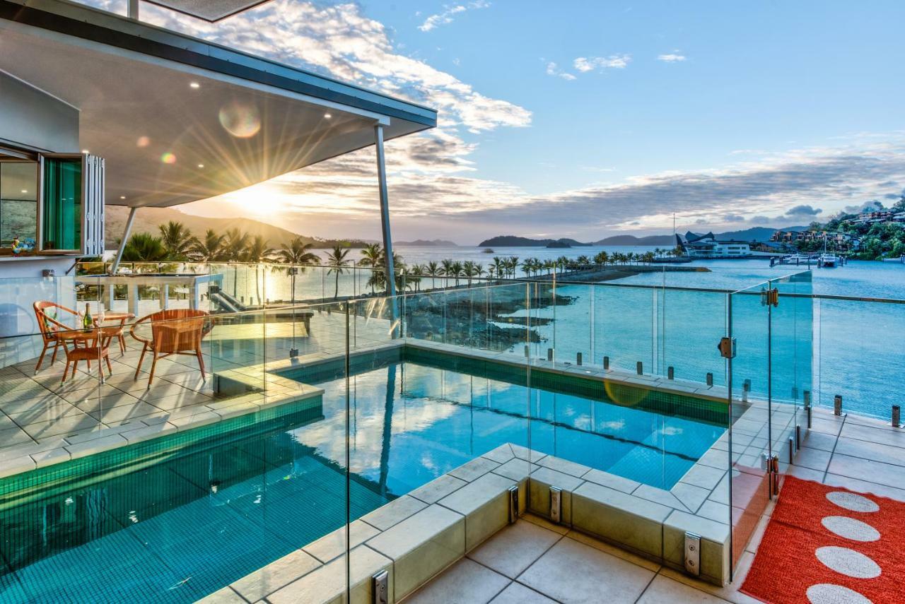 Pavillions Penthouse 25 - Luxury Waterfront Apartment With Private Roof Top Pool And Buggy ハミルトン・アイランド エクステリア 写真