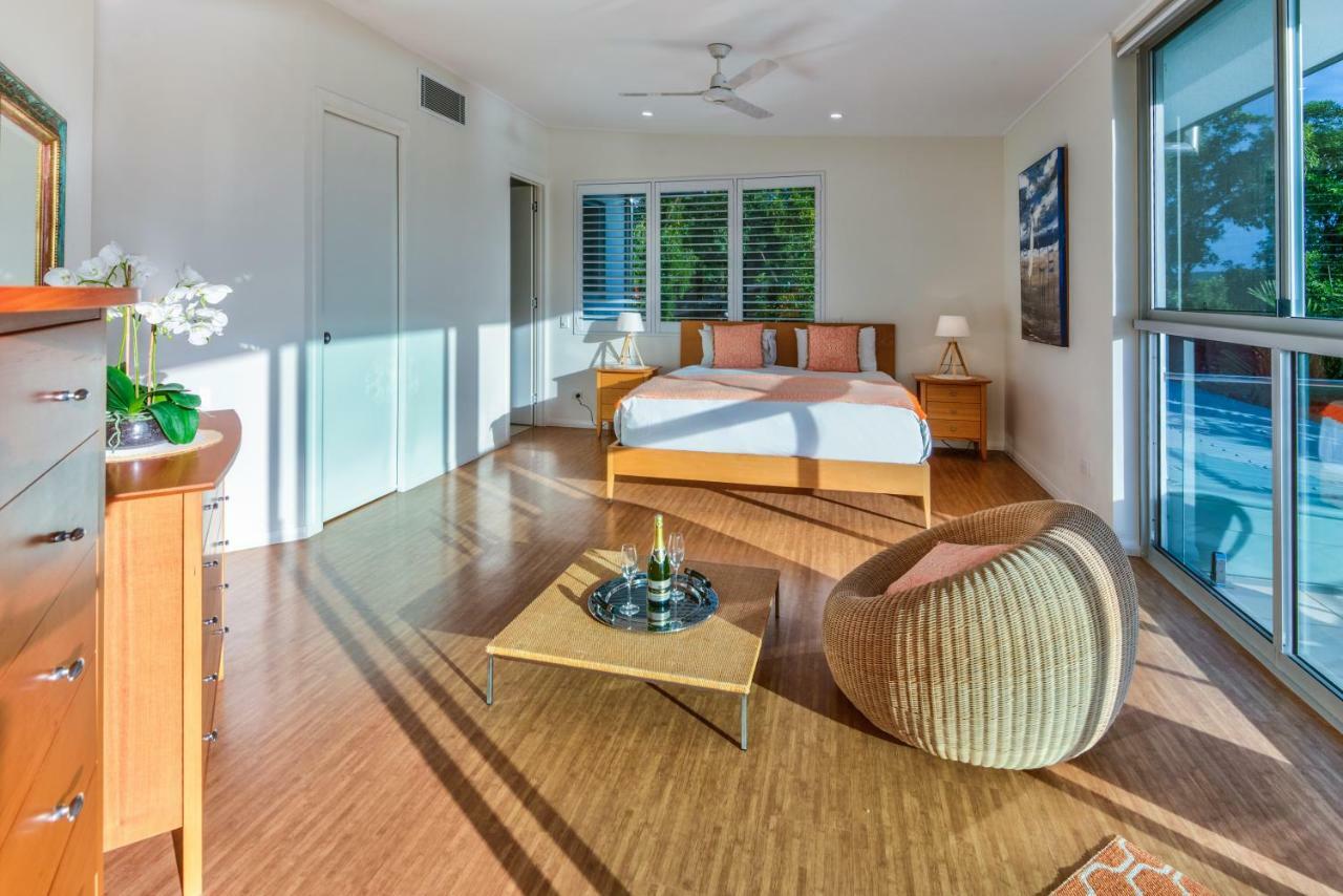Pavillions Penthouse 25 - Luxury Waterfront Apartment With Private Roof Top Pool And Buggy ハミルトン・アイランド エクステリア 写真