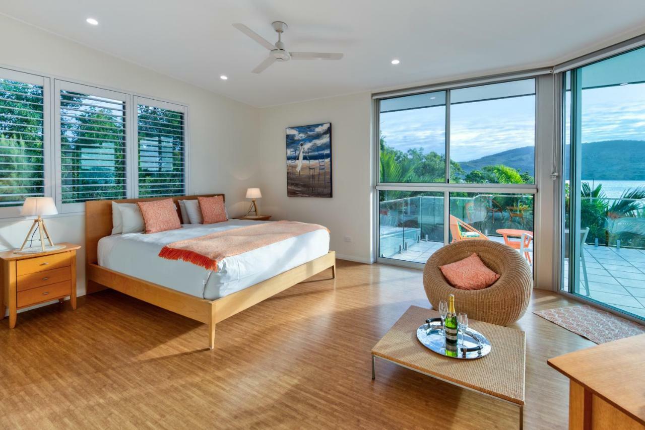 Pavillions Penthouse 25 - Luxury Waterfront Apartment With Private Roof Top Pool And Buggy ハミルトン・アイランド エクステリア 写真