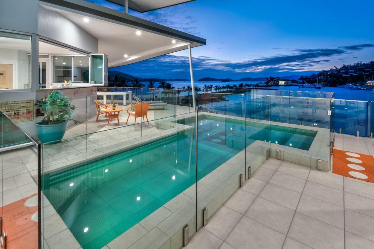Pavillions Penthouse 25 - Luxury Waterfront Apartment With Private Roof Top Pool And Buggy ハミルトン・アイランド エクステリア 写真