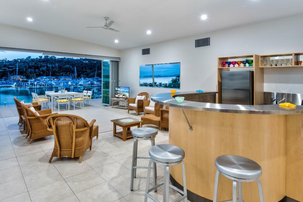 Pavillions Penthouse 25 - Luxury Waterfront Apartment With Private Roof Top Pool And Buggy ハミルトン・アイランド エクステリア 写真