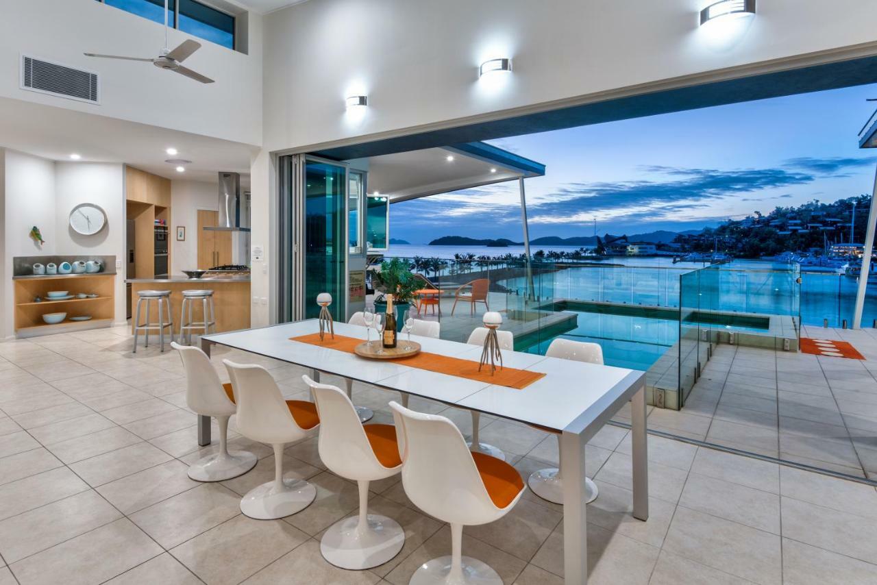 Pavillions Penthouse 25 - Luxury Waterfront Apartment With Private Roof Top Pool And Buggy ハミルトン・アイランド エクステリア 写真